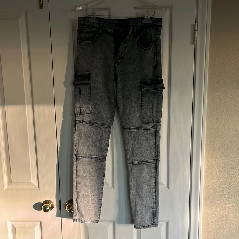 Forever 21 Gray Skinny Jeans